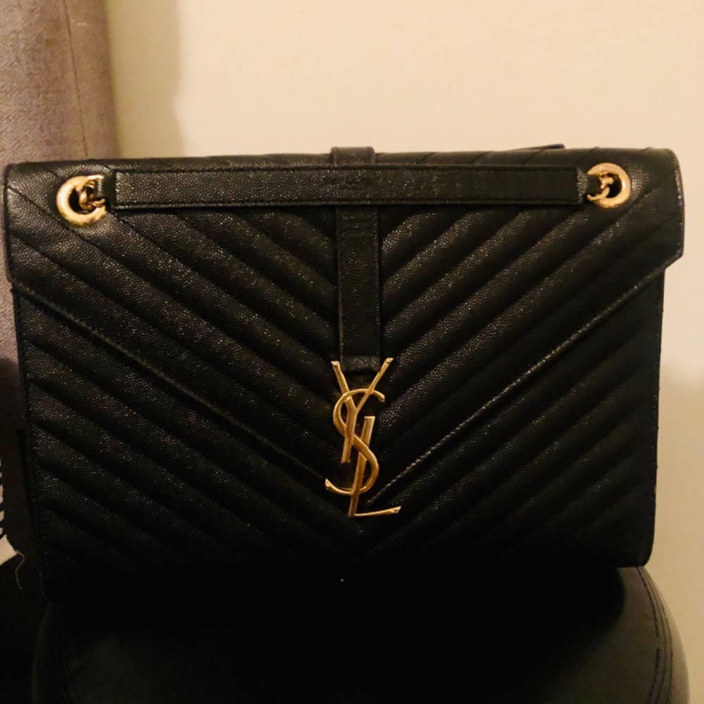Saint Laurent - Picture 2 of 3